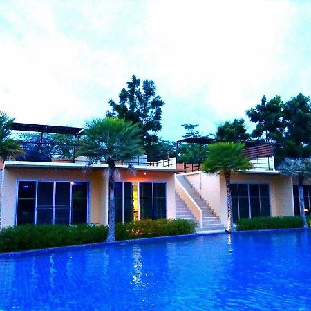 Bangkok.Grand.Resort Bang Bo Eksteriør billede
