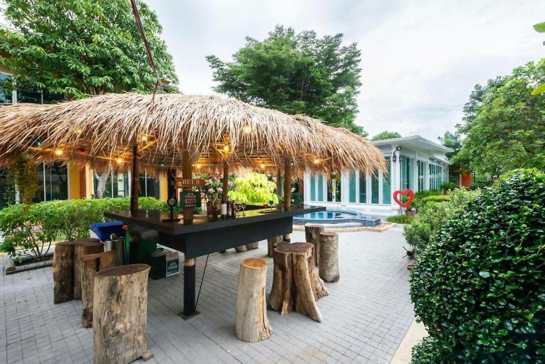 Bangkok.Grand.Resort Bang Bo Eksteriør billede