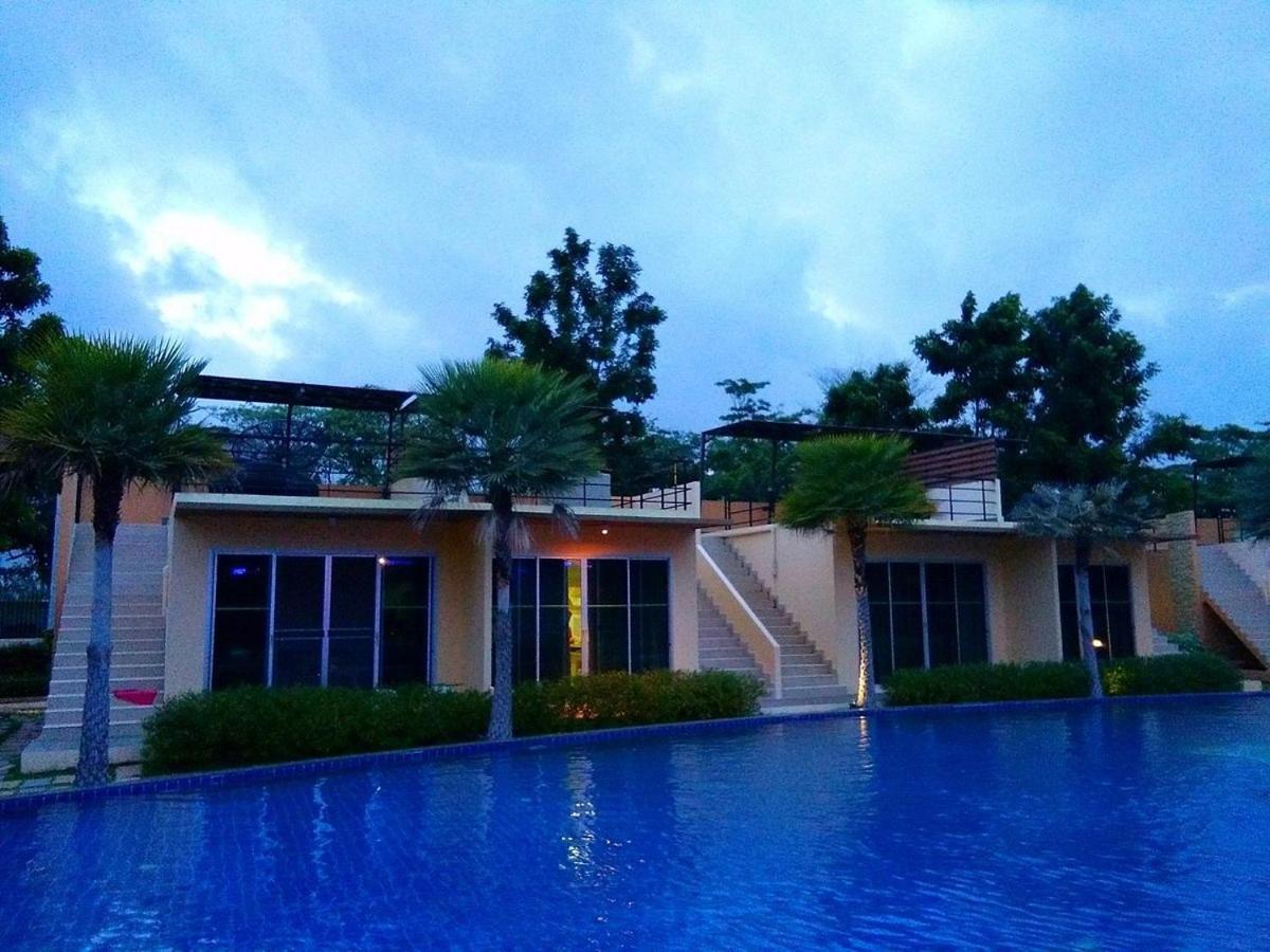 Bangkok.Grand.Resort Bang Bo Eksteriør billede